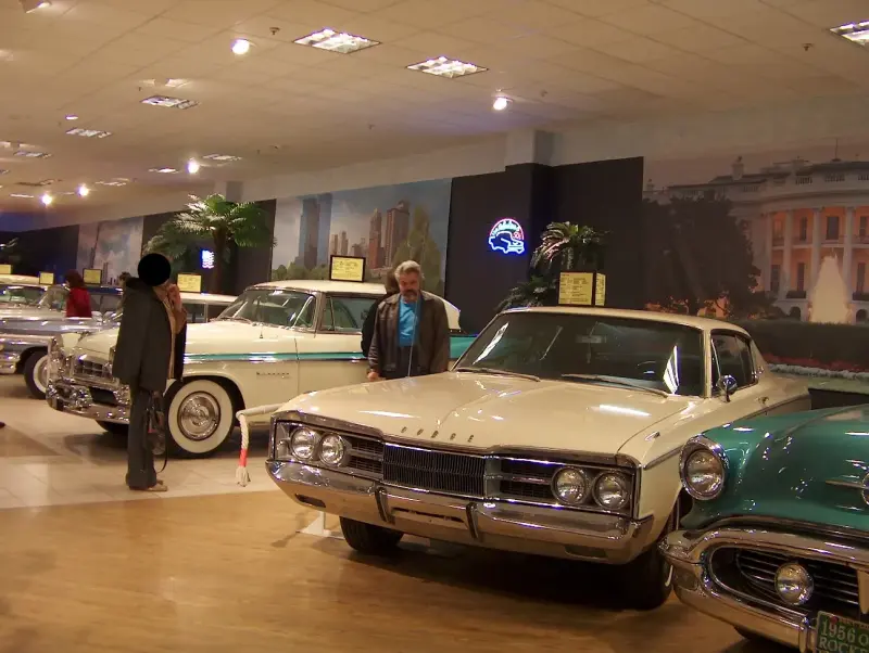 2007 Amerikai autócsodák kiállítás Budapest, Westend City Center Dodge Monaco Hardtop Coupe – 1966