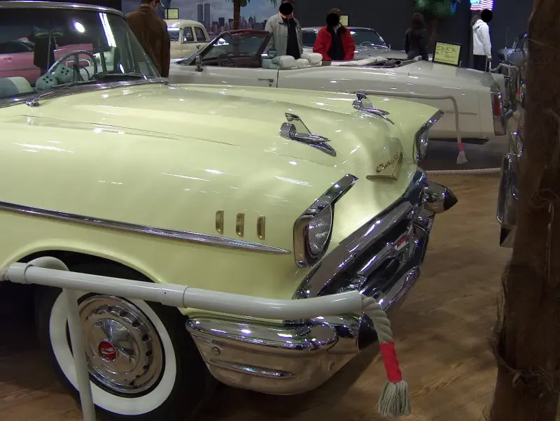 Amerikai autócsodák kiállítása 2007 Budapest, Westend City Center Chevrolet Bel Air Convertible (1957) Eleje