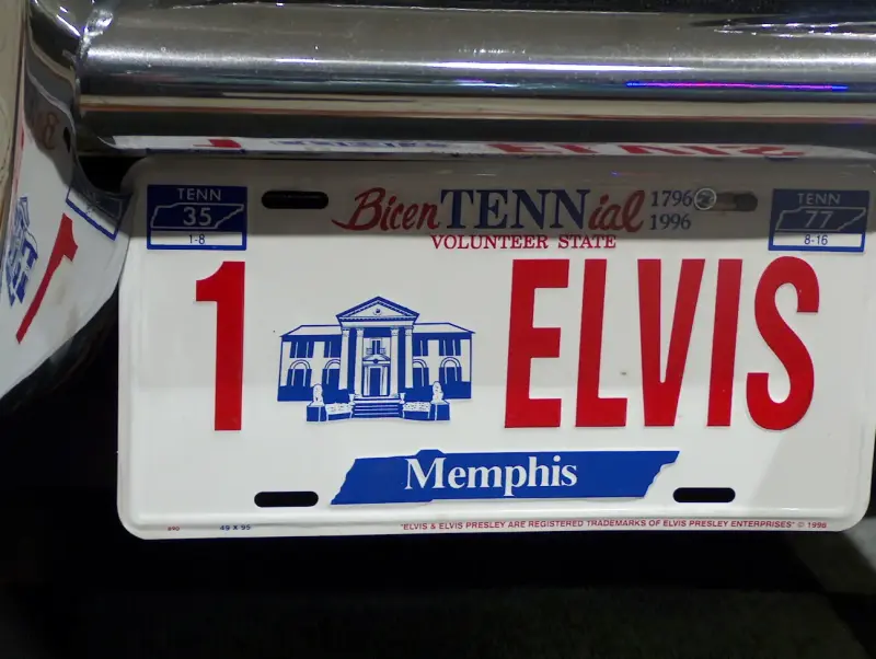 2007 American Car Wonders Exhibition Budapest, Westend City Center Stutz Blackhawk -Elvis License plate