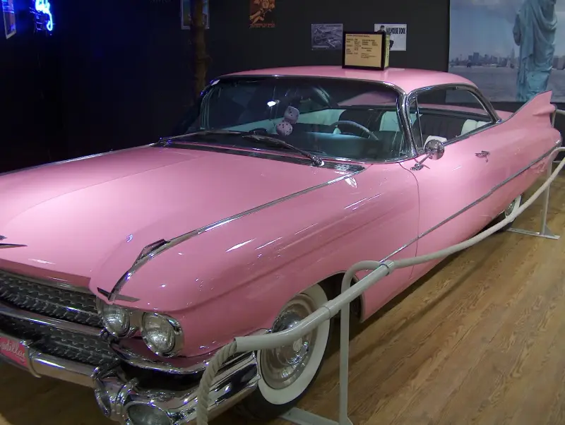 2007 Budapest, Westend City Center. Amerikai Autó Csodák Kiállítás Cadillac Coupe de Ville (1959)