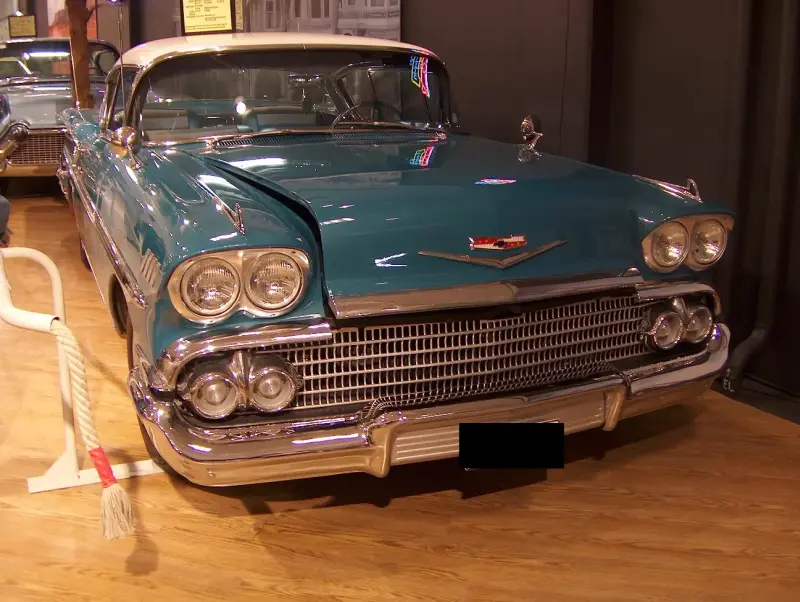Amerikai autócsodák kiállítása 2007 Budapest, Westend City Center Chevrolet Impala (1958)