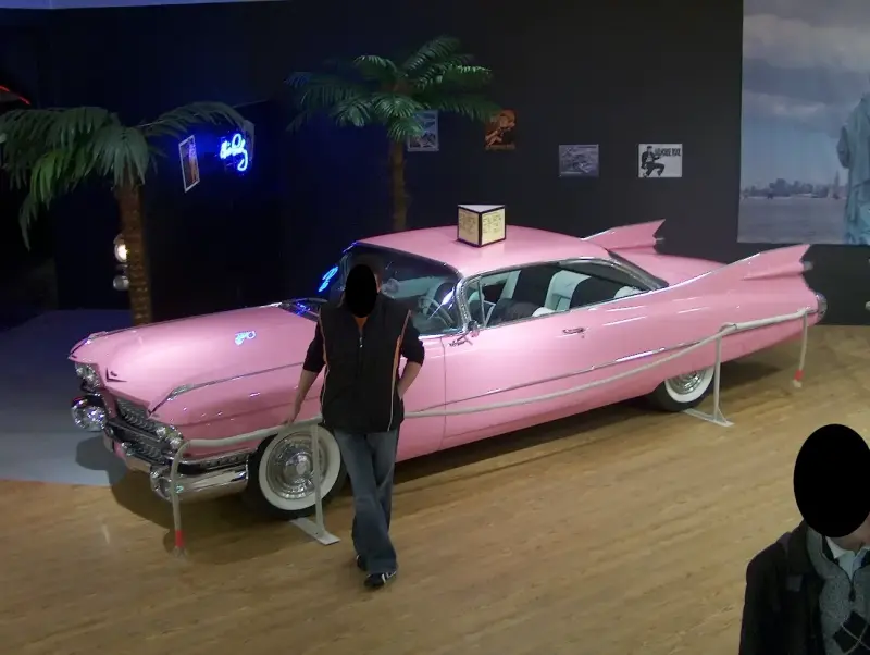 2007 Budapest, Westend City Center. Amerikai Autó Csodák Kiállítás Cadillac Coupe de Ville (1959)