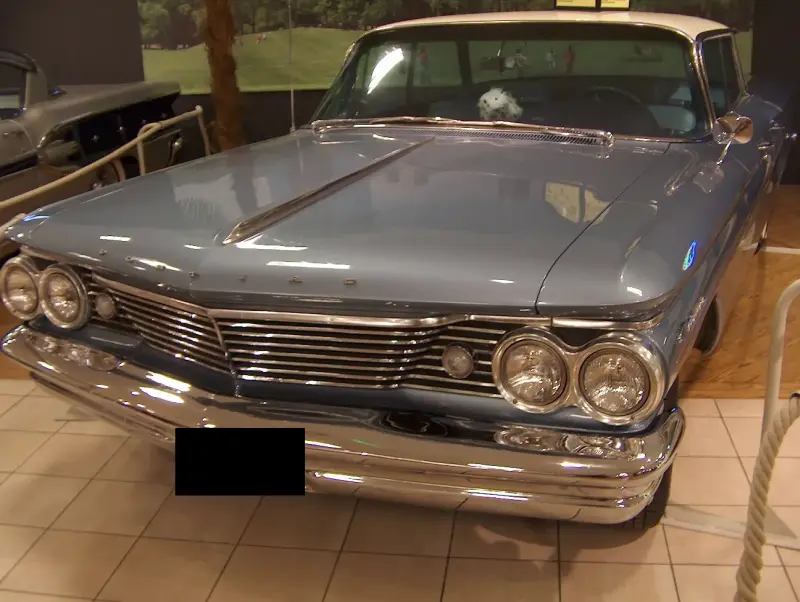 2007 American Car Wonders Budapest, Westend City Center Pontiac Bonneville 1960-Hardtop coupe