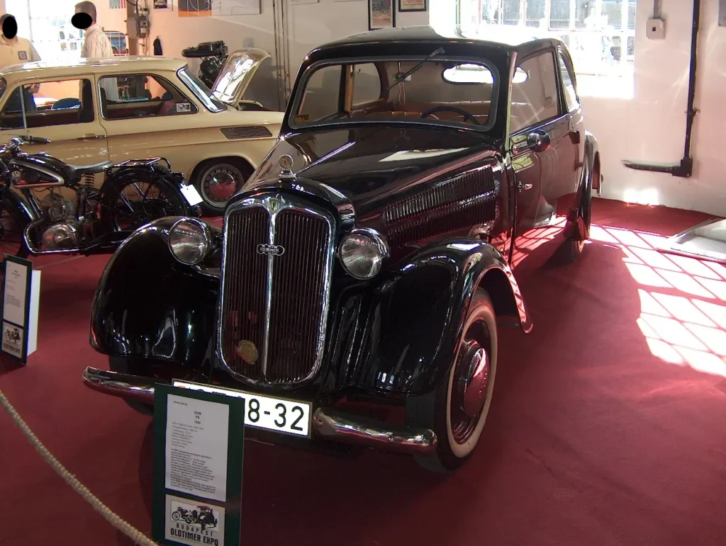 2009 áprilisában a budapesti Vasúttörténeti Parkban megrendezett Oldtimer Expo veterán autó- és motorkiállítás képei. Audi DKW