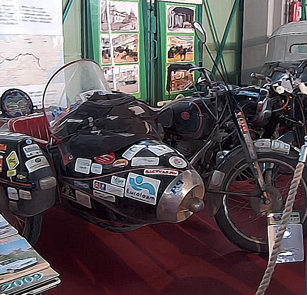 2009 áprilisában a budapesti Vasúttörténeti Parkban megrendezett Oldtimer Expo veterán autó- és motorkiállítás képei. Pannonia oldalkocsival